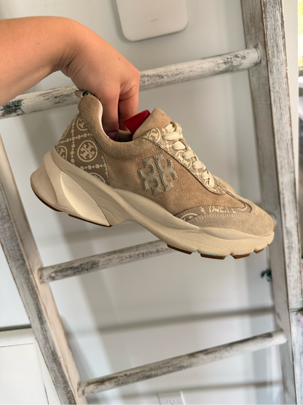 Tory Burch T Monogram Good Luck Trainer Sneakers Size 9
